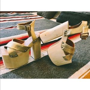 70’s STYLE JEFFREY CAMPBELL WOOD PLATFORMS!! 5.5